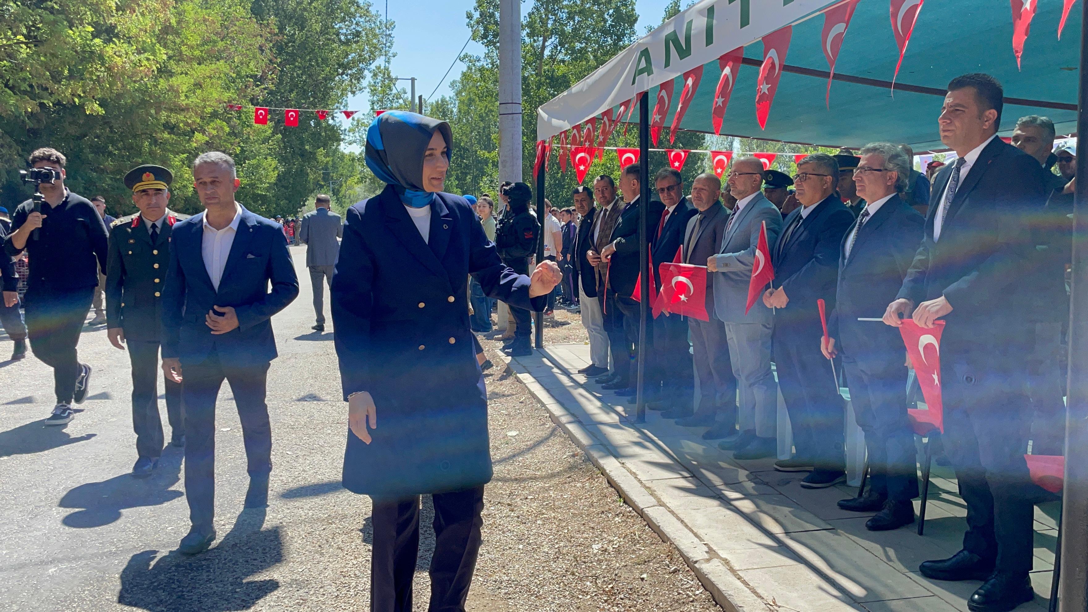 Büyük Taarruz’un Kahramanları Anıldı Anıtkaya’da Şehitler Dualarla Yad Edildi