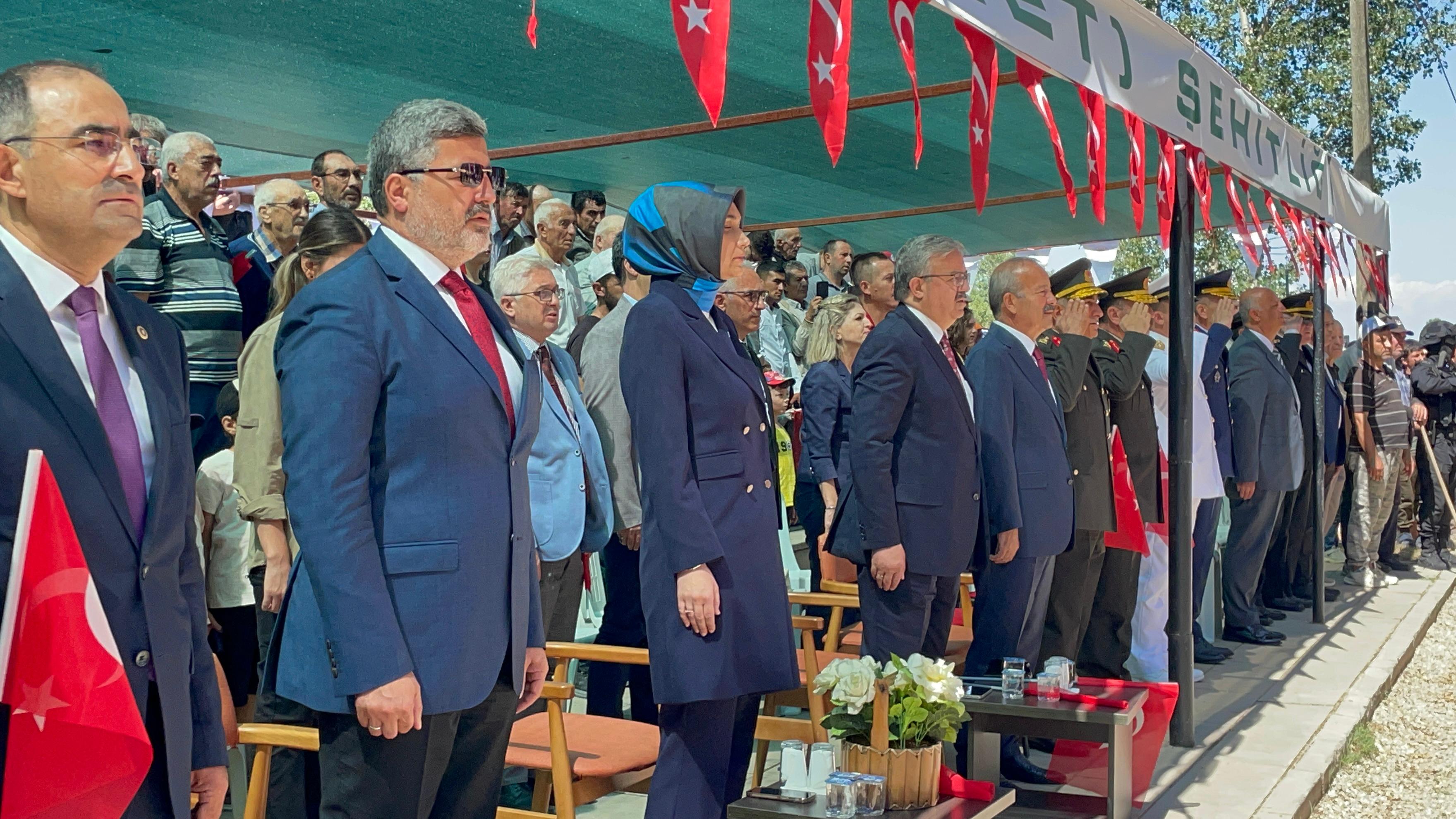 Büyük Taarruz’un Kahramanları Anıldı Anıtkaya’da Şehitler Dualarla Yad Edildi