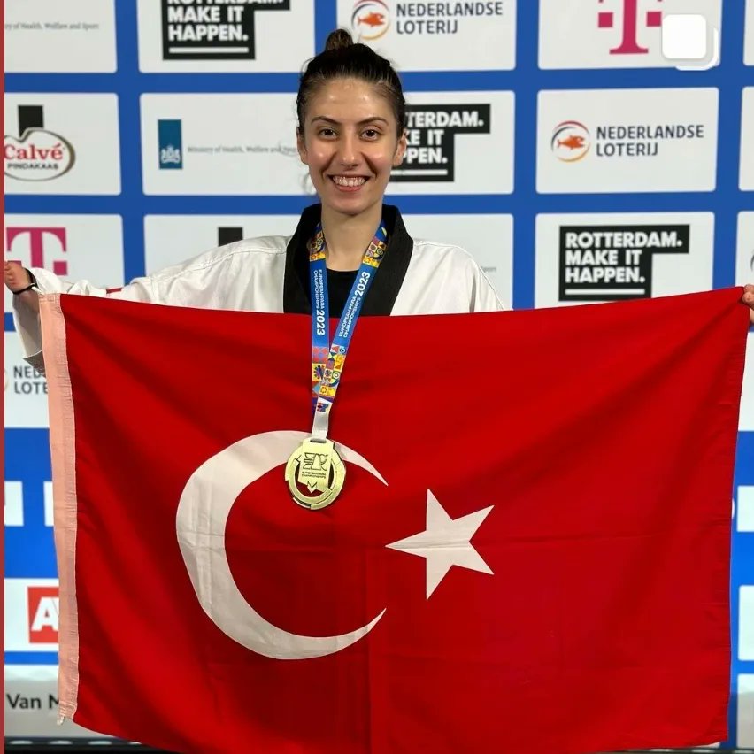 Afyonlu Sporcuya Bakan Bak’tan Tam Destek