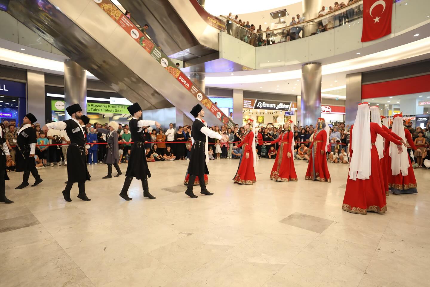 Afyon’da  Zafer Haftası Coşkusu  Park Afyon'da Yaşandı