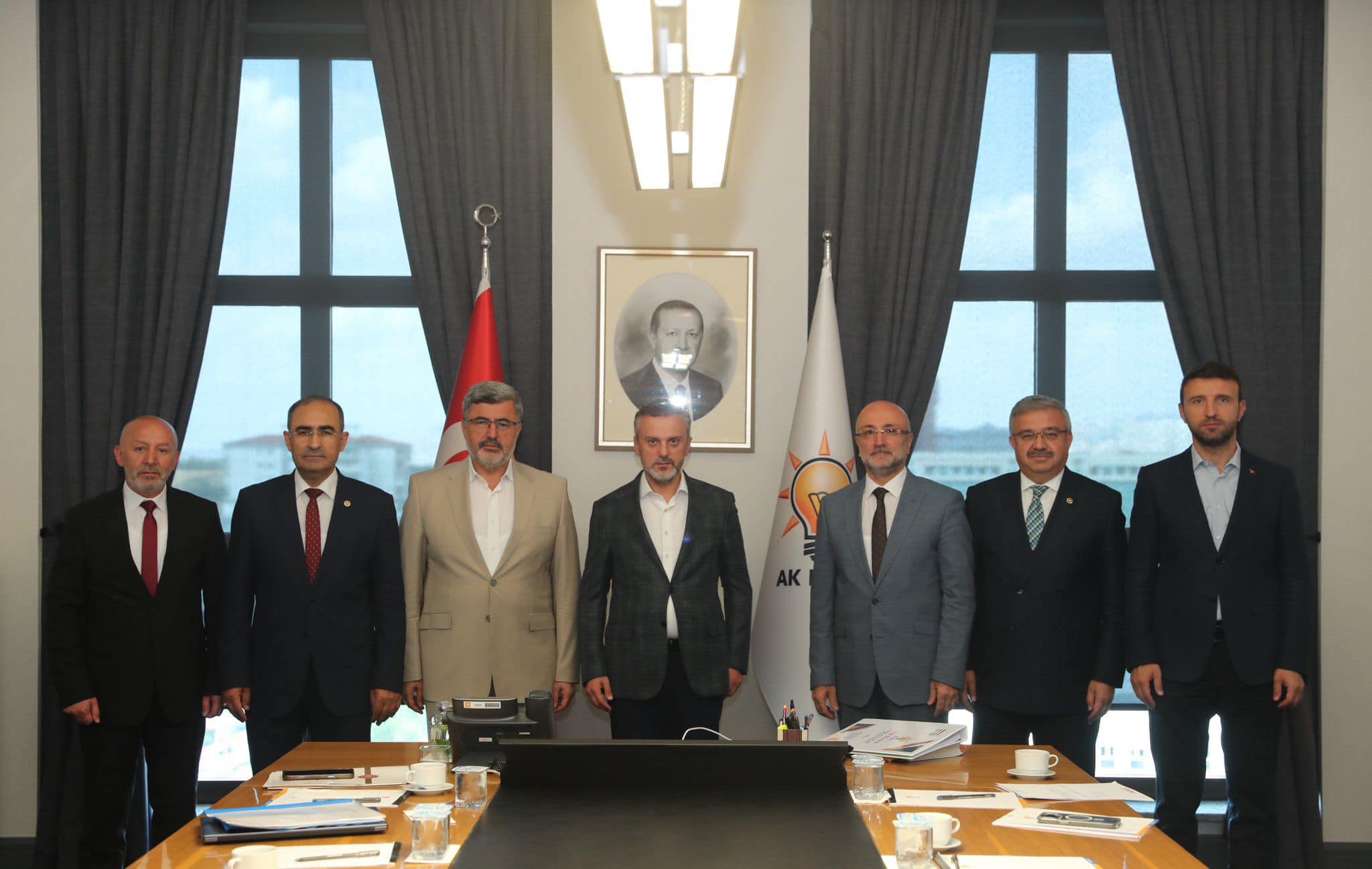 AK PARTİ AFYON HEYETİNDEN TEŞKİLAT BAŞKANI KANDEMİR'E ZİYARET