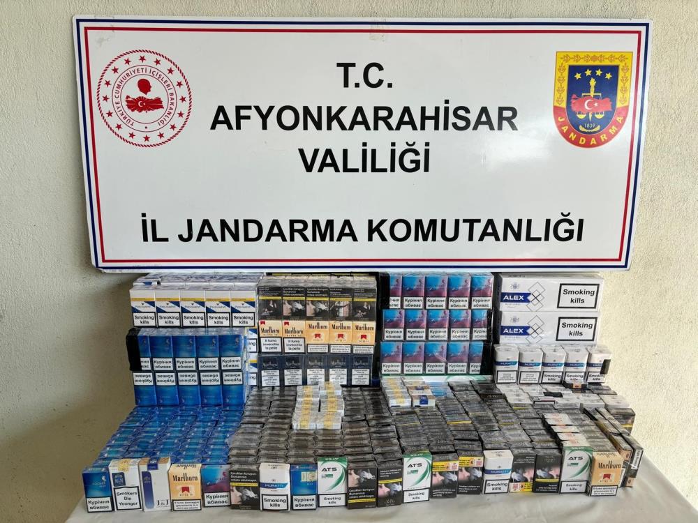 Kaçak Sigara Satıcısına Baskın!  Jandarma 830 paket bandrolsüz sigara ele geçirdi