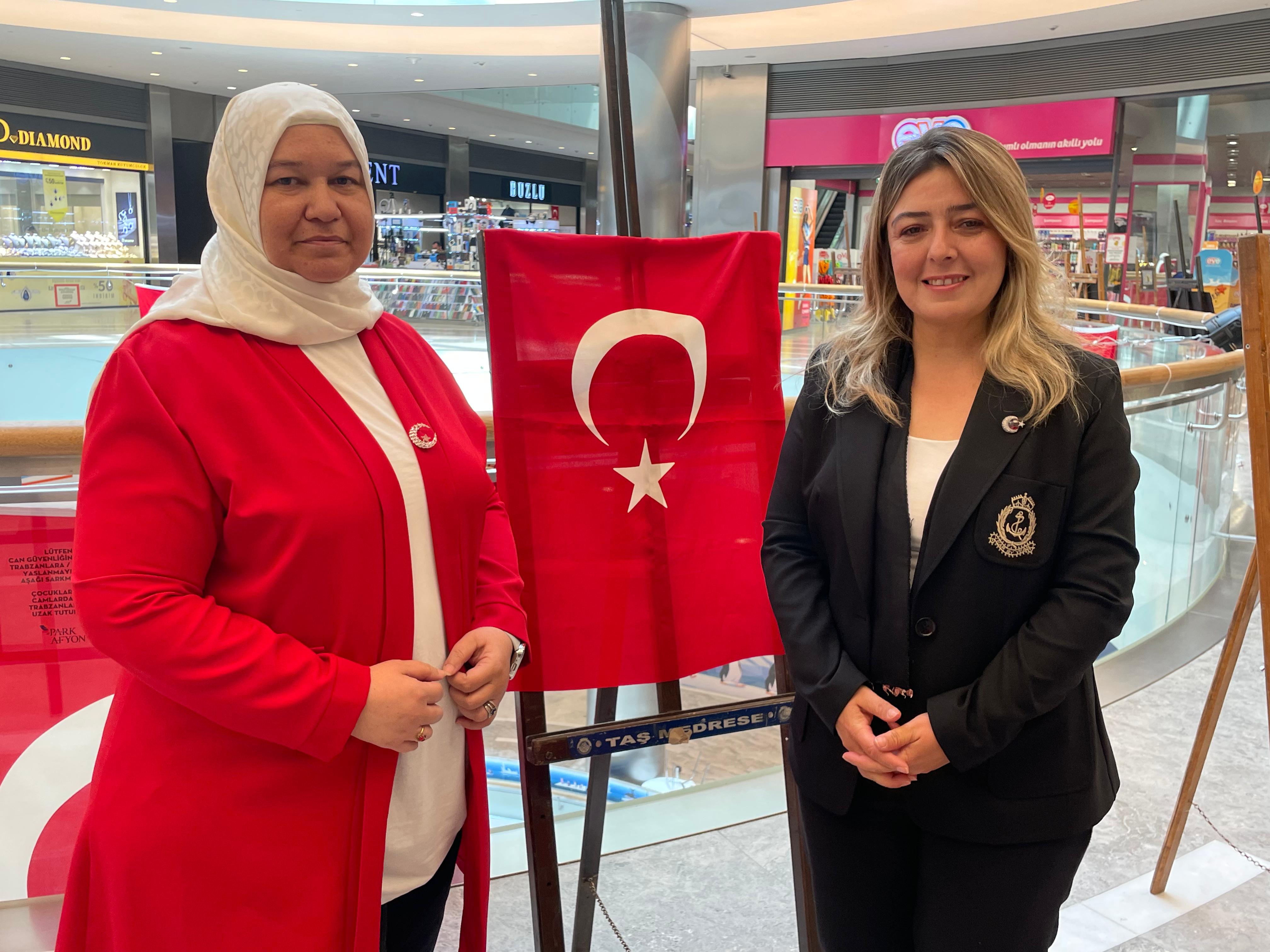 Zafer Haftası’na Özel Resim Sergisi: Gençler Kahramanlık Destanlarını Tuvale Yansıttı