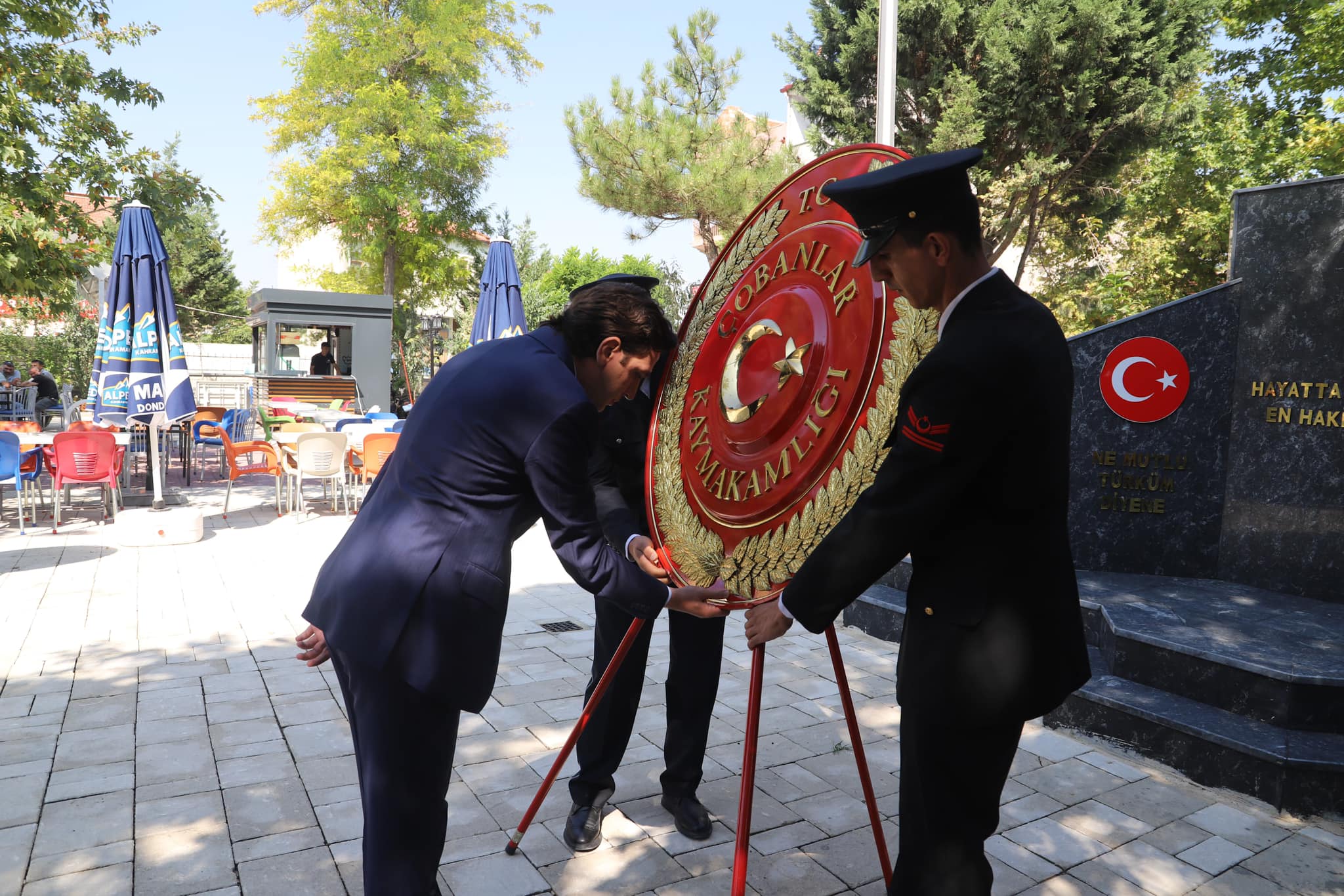 Çobanlar’da Atatürk Anıtı’na Çelenk Sunuldu