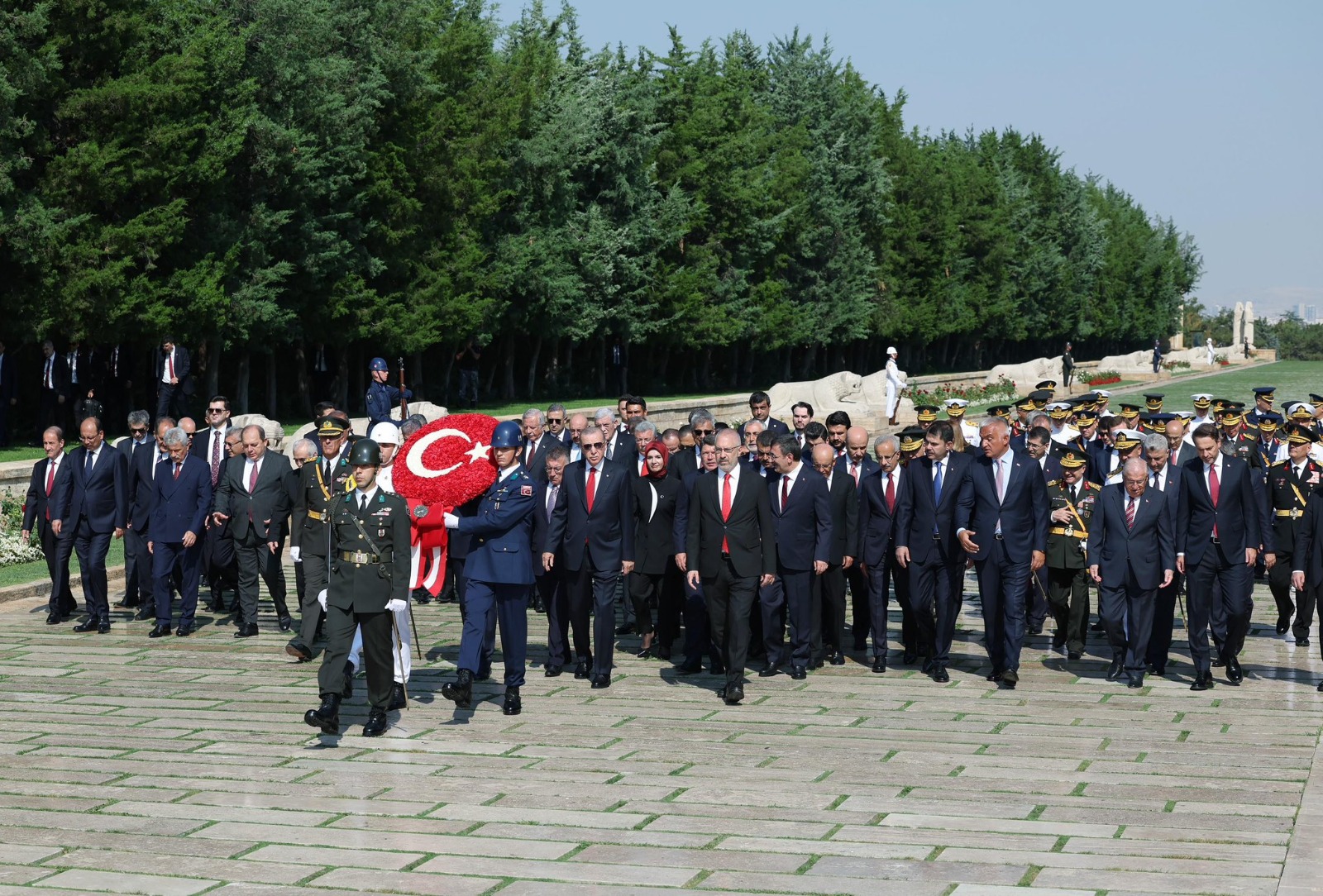 Afyonlu Bakan Göktaş 30 Ağustos Zafer Bayramı’nı Cumhurbaşkanı Erdoğan’la Anıtkabir’de Kutladı