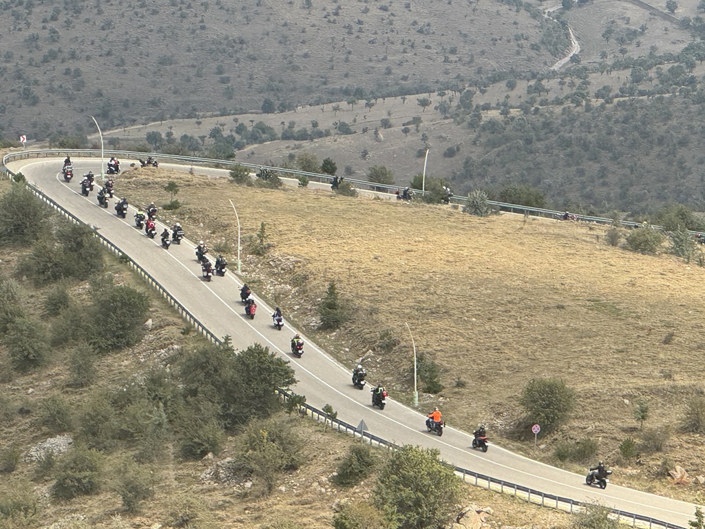 600 MOTOSİKLET GÖNÜLLÜSÜ "SÜVARİNİN İZİNDEN" ETKİNLİĞİ İÇİN BULUŞTU