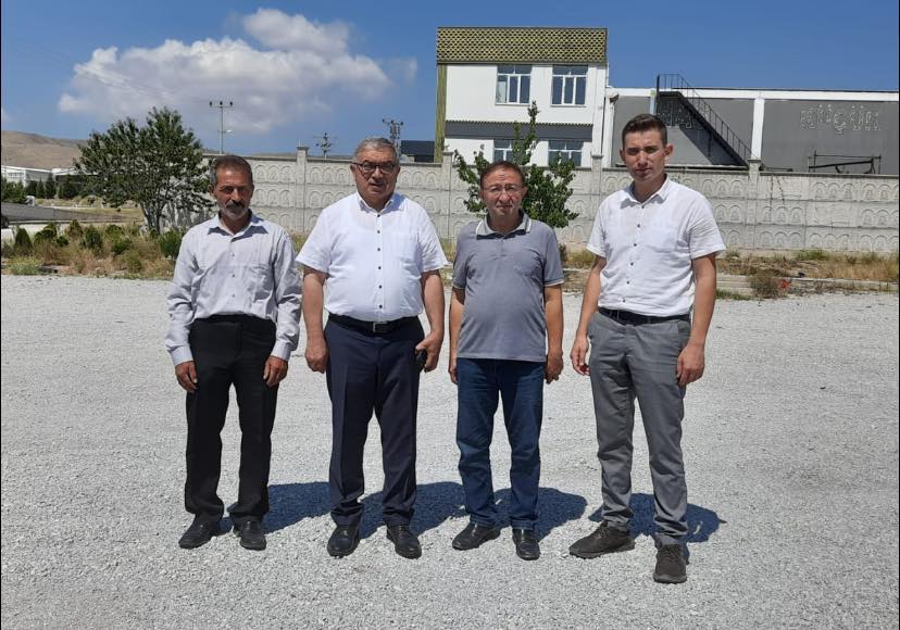 İlçesi İçin Dur Durak Bilmiyor Başkan Özaşkın Saha Çalışmalarını Sürdürüyor