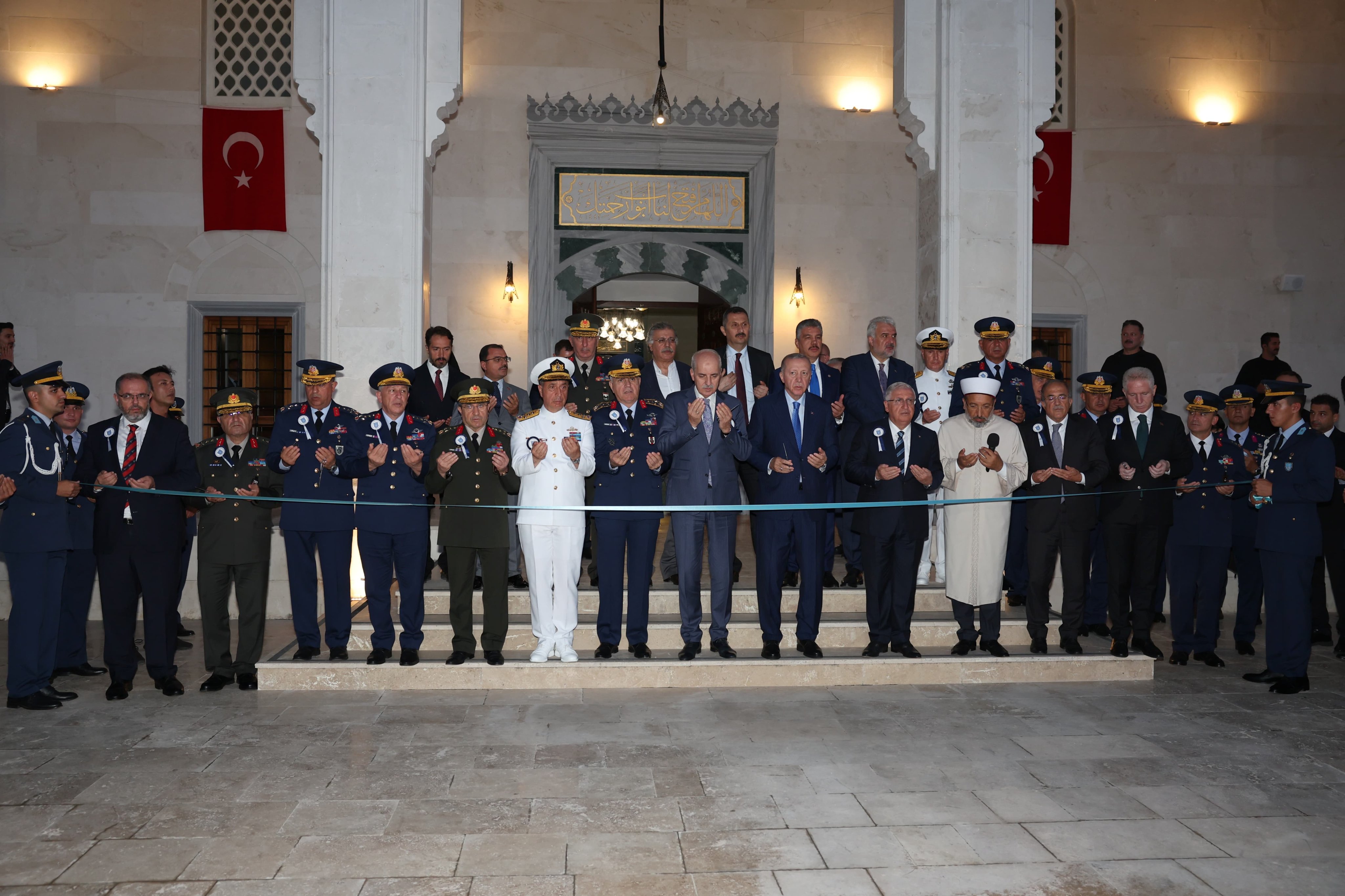 ERDOĞAN AÇILIŞA AİT KARELERİ SOSYAL MEDYA HESABINDAN PAYLAŞTI