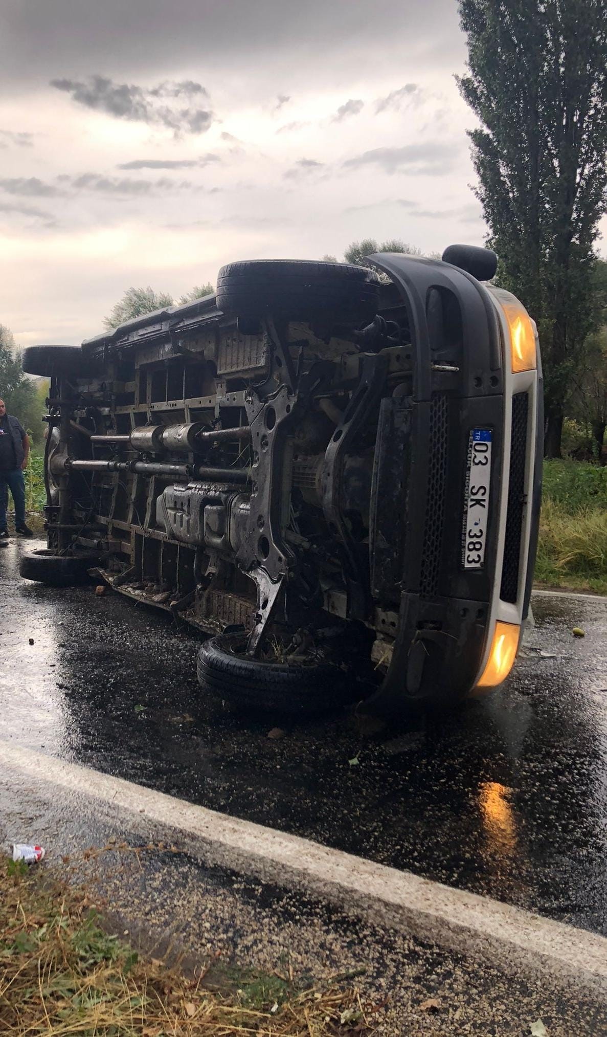 İşçileri Taşıyan Minibüs Devrildi! Kazada 10 kişi yaralandı