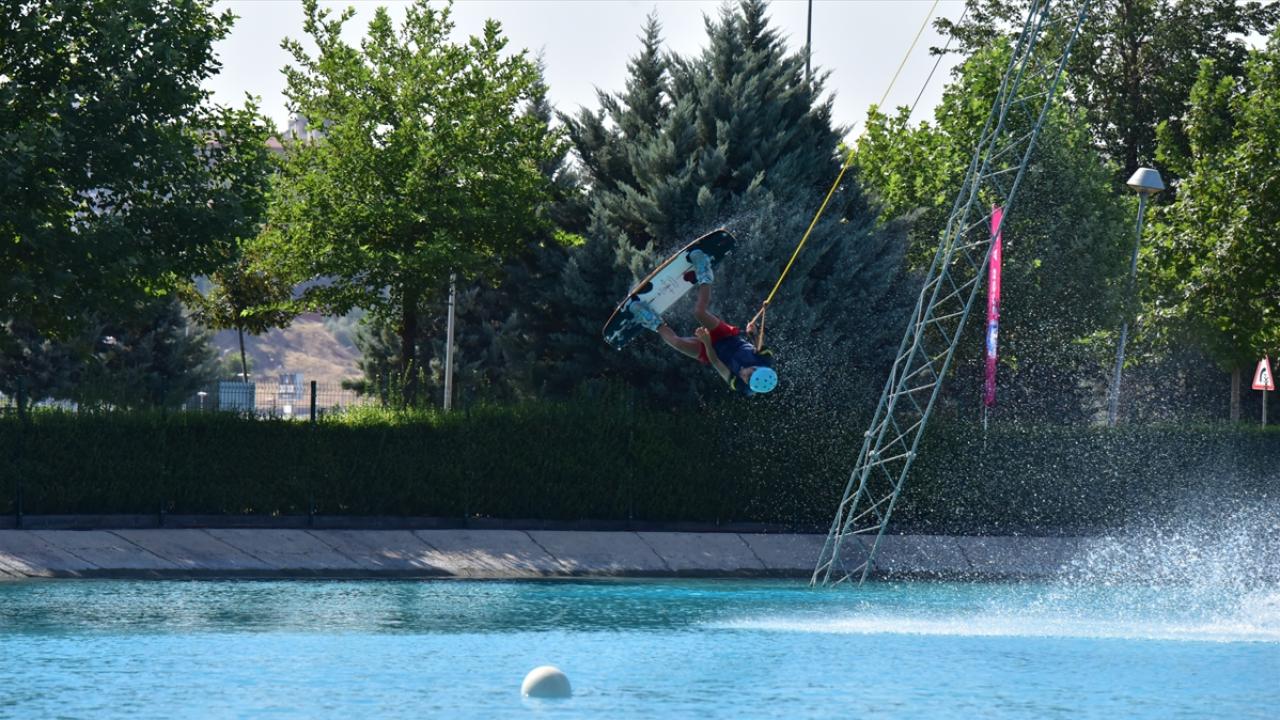 Afyonkarahisar'da Su Altı Sporları Heyecanı: Kablolu Wakeboard Türkiye Şampiyonası Başlıyor