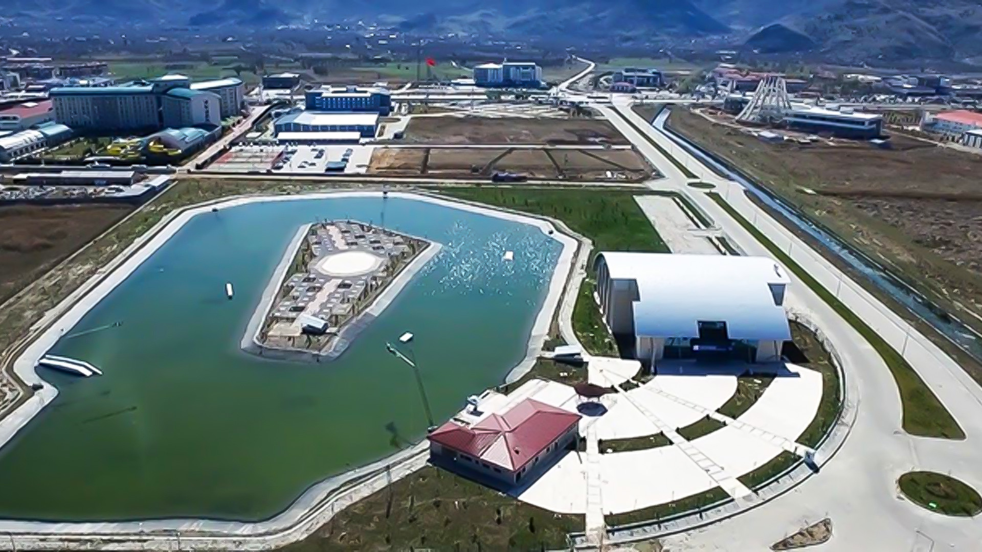 Afyonkarahisar'da Su Altı Sporları Heyecanı: Kablolu Wakeboard Türkiye Şampiyonası Başlıyor