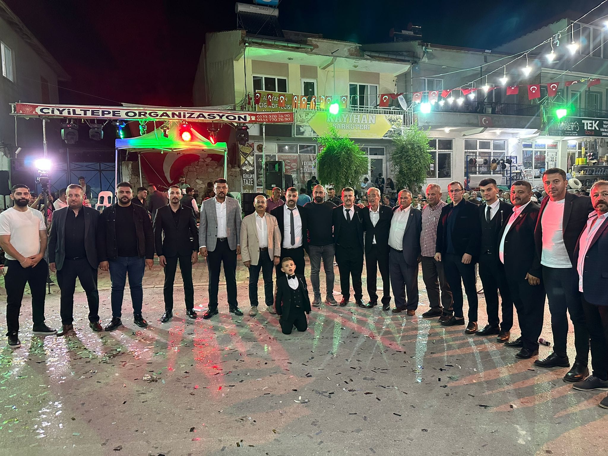 Afyon’da Ülkücüler Düğünde Buluştu
