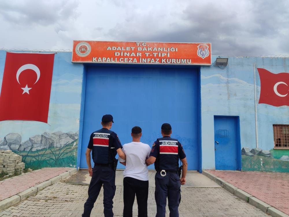 3 Yıl 4 Ay Hapis Cezasıyla Aranıyordu: Şahıs Dinar’da Jandarma tarafından yakaladı
