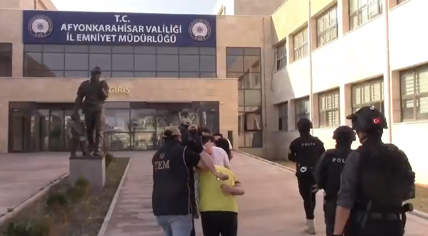 Afyonkarahisar’da Sosyal Medyadan Propaganda Yapanlara Operasyon