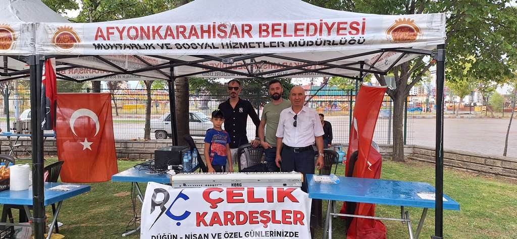 GÖNÜLLER BİR OLSUN VE GÜLEN YÜZLER DERNEĞİ YÜZLERİ GÜLDÜRDÜ