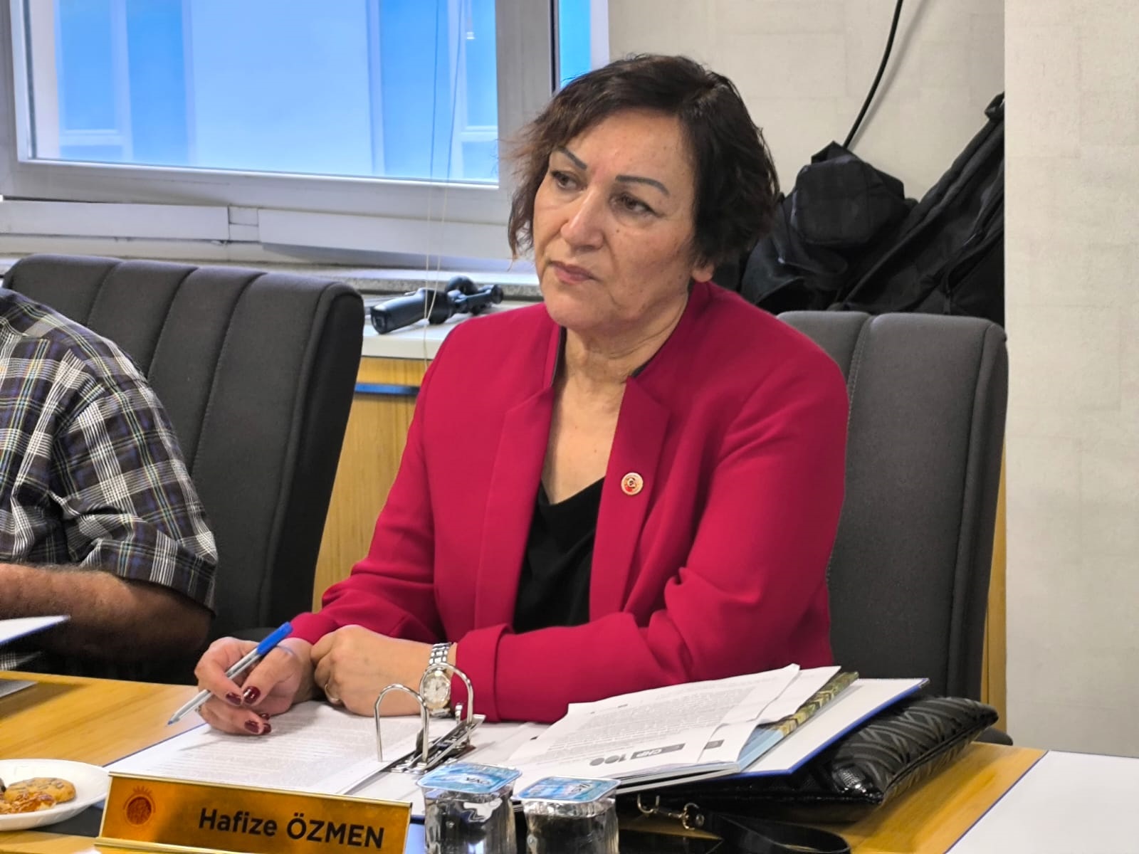 Belediyesi Meclisi’nde Hafize Özmen'e Yeni Görevlendirmeler Verildi