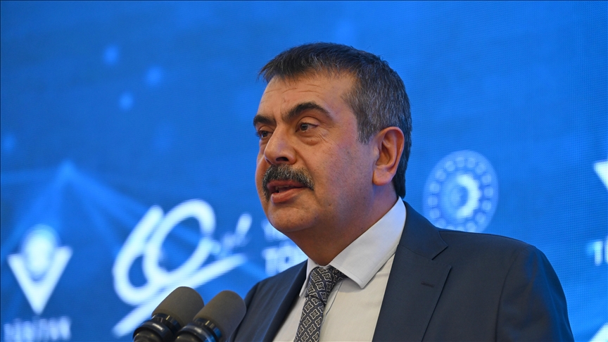 BAKAN TEKİN'DEN MÜLAKAT VE ÖĞRETMEN ATAMASI AÇIKLAMASI