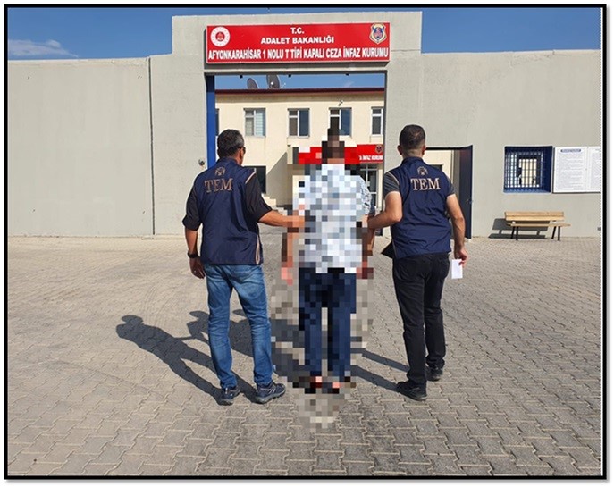 Afyonkarahisar’da FETÖ Firarisi Eski Asker Polisin Operasyonuyla Yakalandı