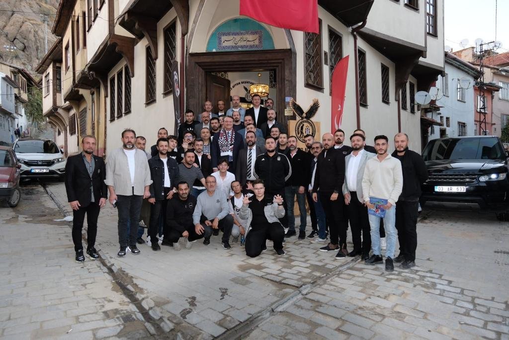 EFSANE BAŞKAN UNUTULMAYACAK