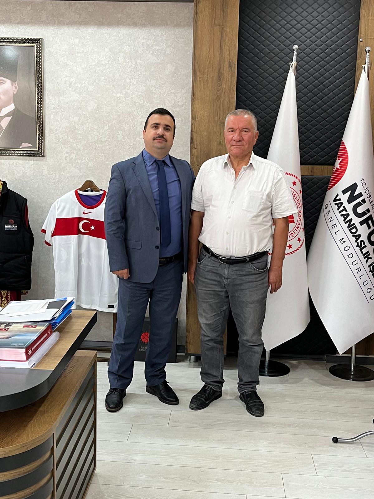 Müdür Tanyeri'den Emekliye Ayrılacak Müdüre Veda
