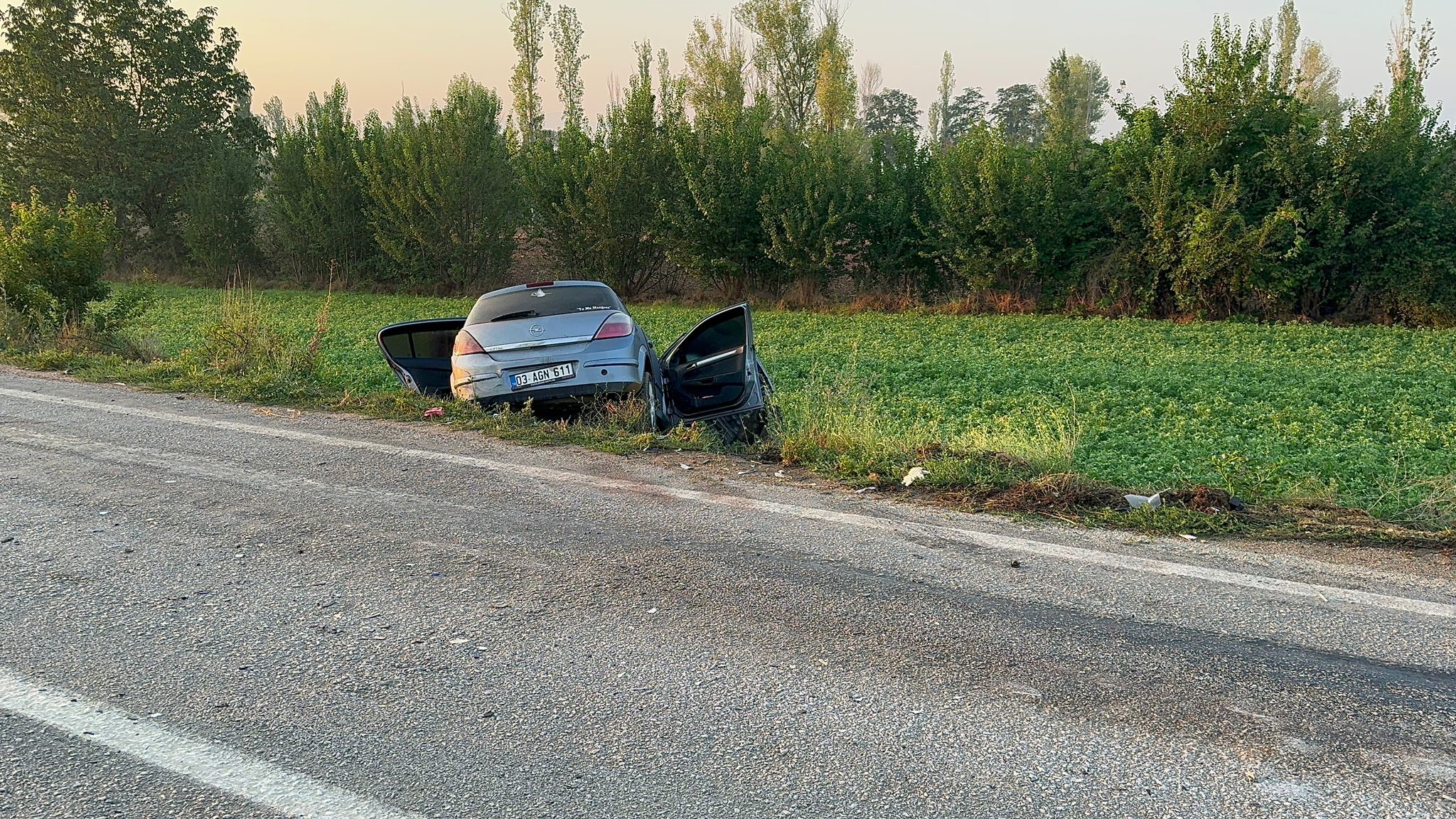 Ambulansla Otomobil Çarpıştı! Kazada 2'si hemşire 5 kişi yaralandı