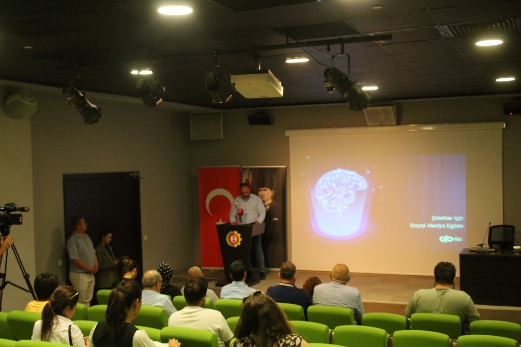 ATSO KOBİ AKADEMİSİ'NDEN "ŞİRKETLER İÇİN SOSYAL MEDYA YÖNETİMİ" EĞİTİMİ