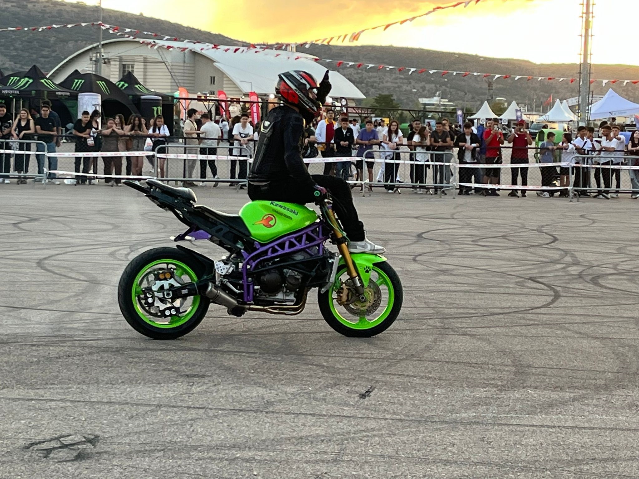 MotoGP'de Eren Çelik'ten Nefes Kesen Gösteri