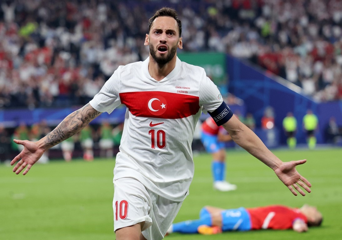 Yılın En İyi Futbolcu Adayları! Hakan Çalhanoğlu ve Arda Güler'de listede