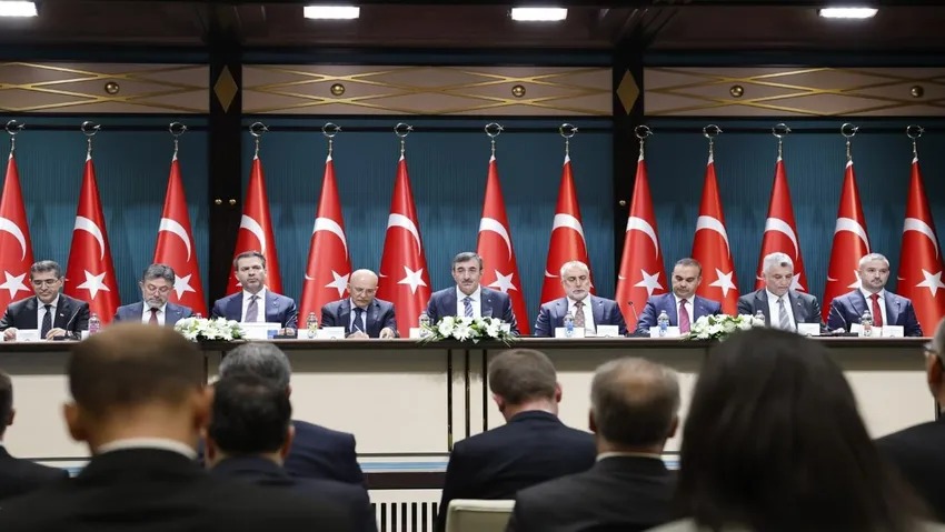 Yeni OVP açıklandı! Büyüme, işsizlik ve enflasyon tahmininde revizyon