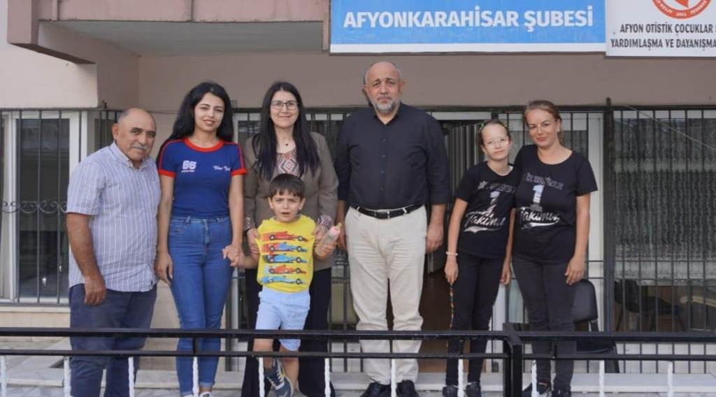 KASAPOĞLU, KAVAS'I ZİYARET ETTİ