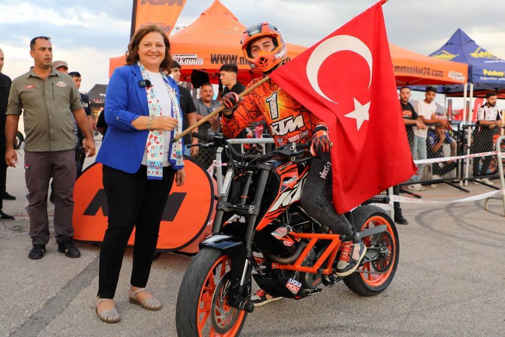 TÜRKİYE AKROBASİ ŞAMPİYONU BİRKAN POLAT TÜRKELİ GAZETESİ NE KONUŞTU