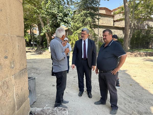 AK Partili Özkaya Yerinde İnceledi İmaret Camii’nde Çalışmalar Sürüyor