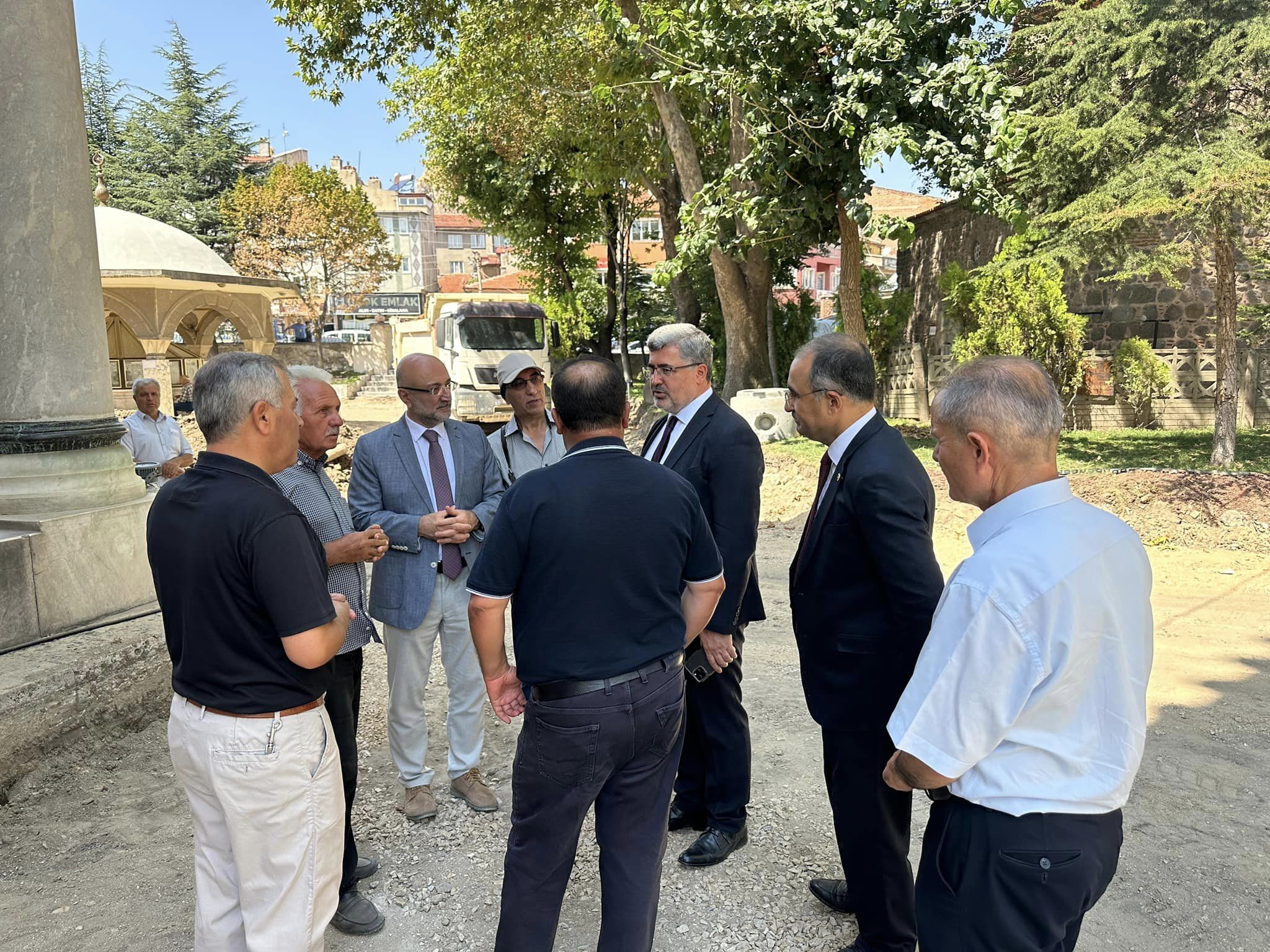 AK Partili Özkaya Yerinde İnceledi İmaret Camii’nde Çalışmalar Sürüyor