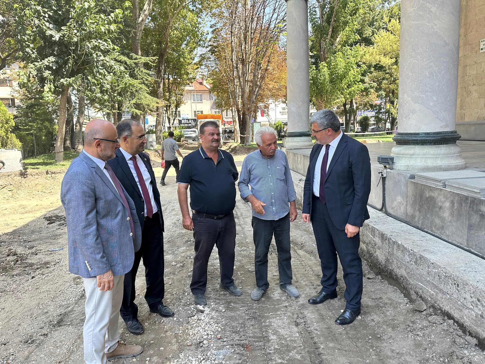 AK Partili Özkaya Yerinde İnceledi İmaret Camii’nde Çalışmalar Sürüyor