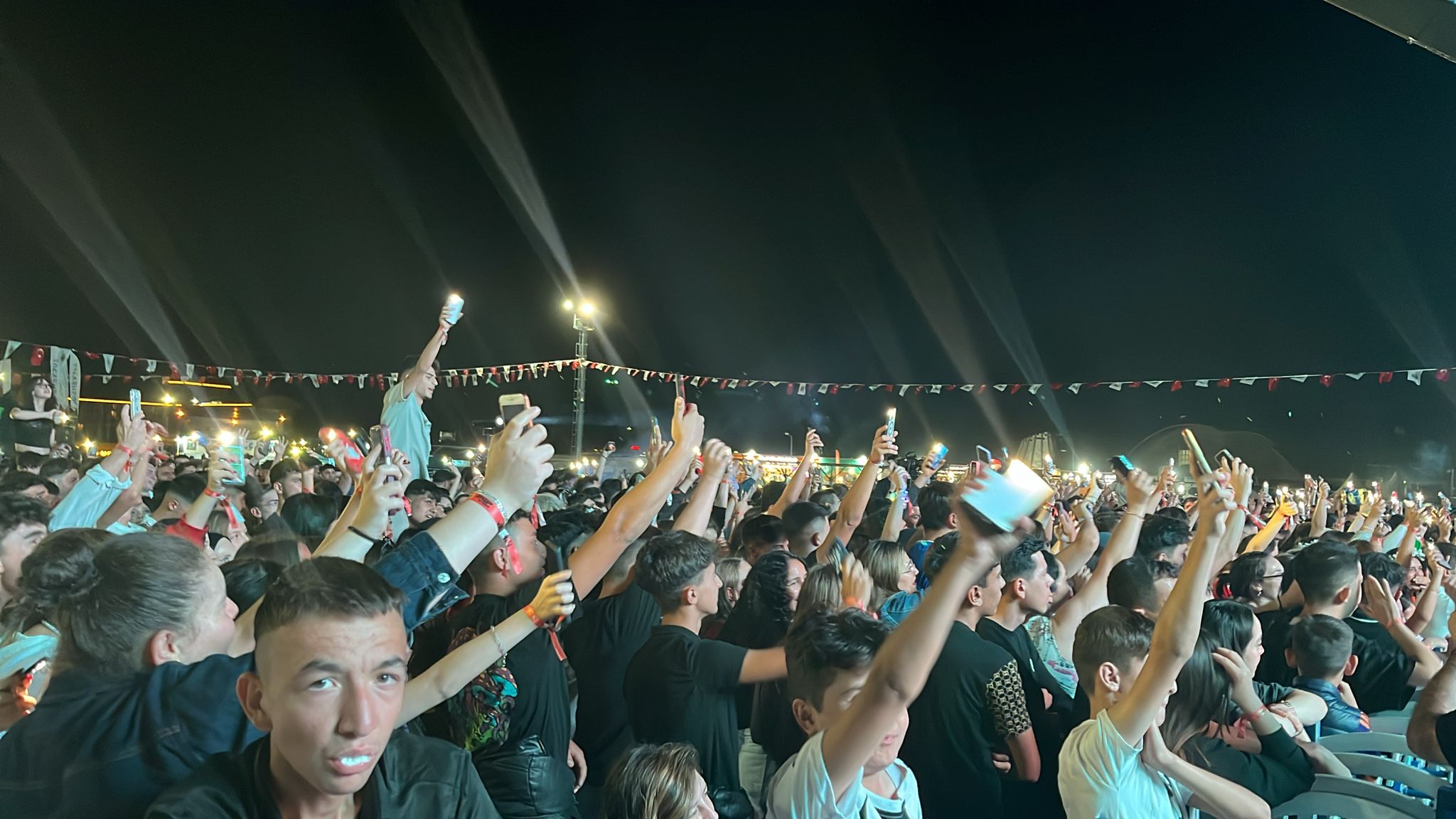 DJ Duygu Ve Aslı MotoFest’i Coşturdu: Şevval Sam Konserine Geri Sayım!