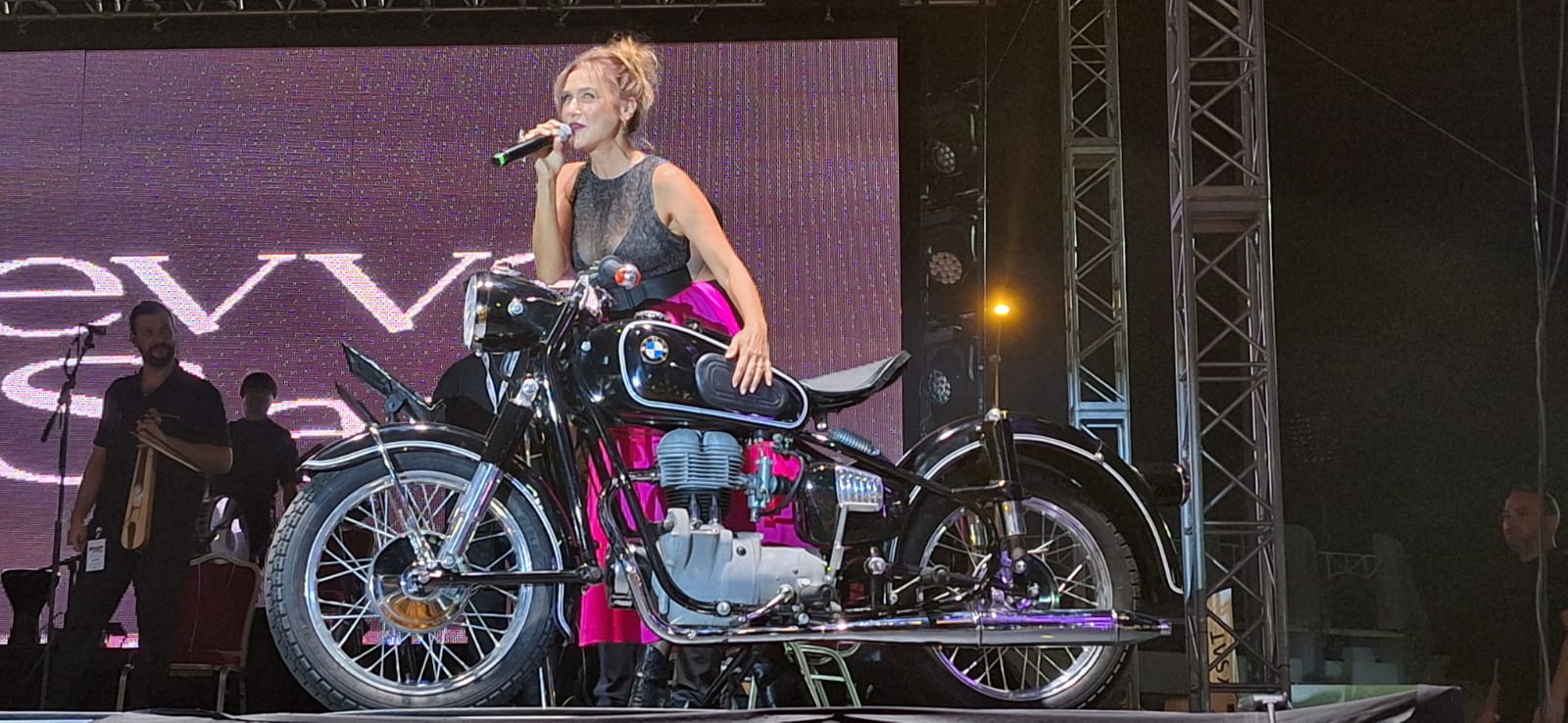 Şevval Sam'dan Afyon Motor GP'de Unutulmaz Gece