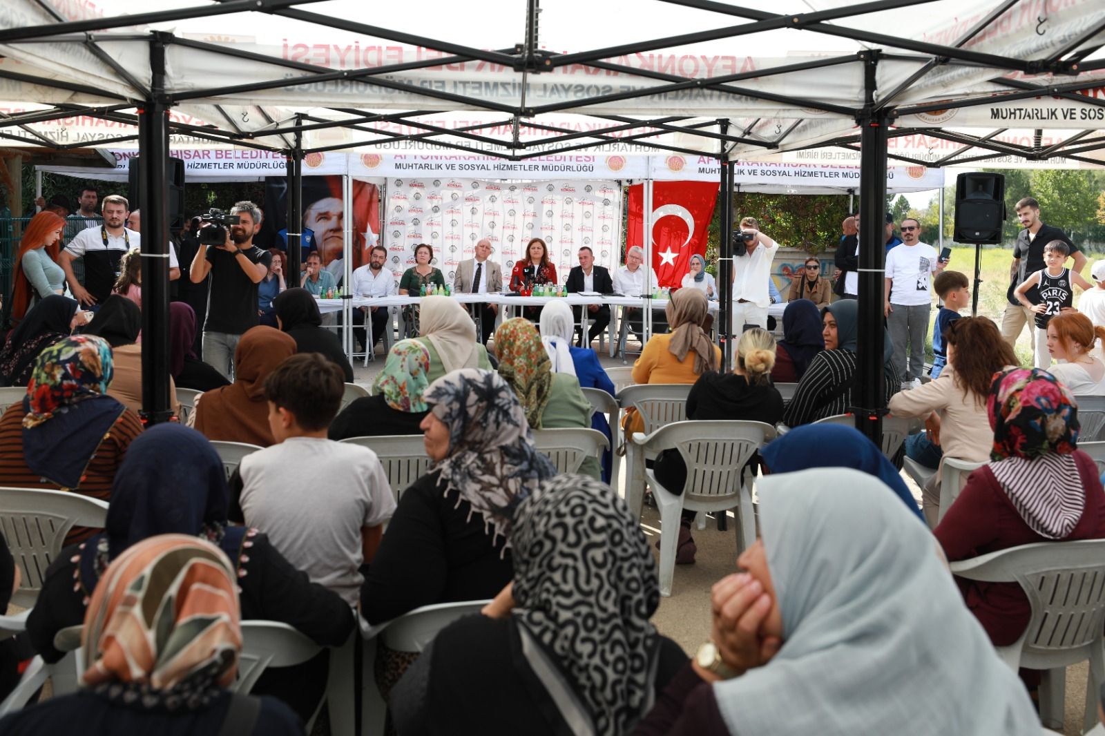 BAŞKAN KÖKSAL YEŞİLYURT MAHALLESİ'NDE VATANDAŞLARLA BULUŞTU