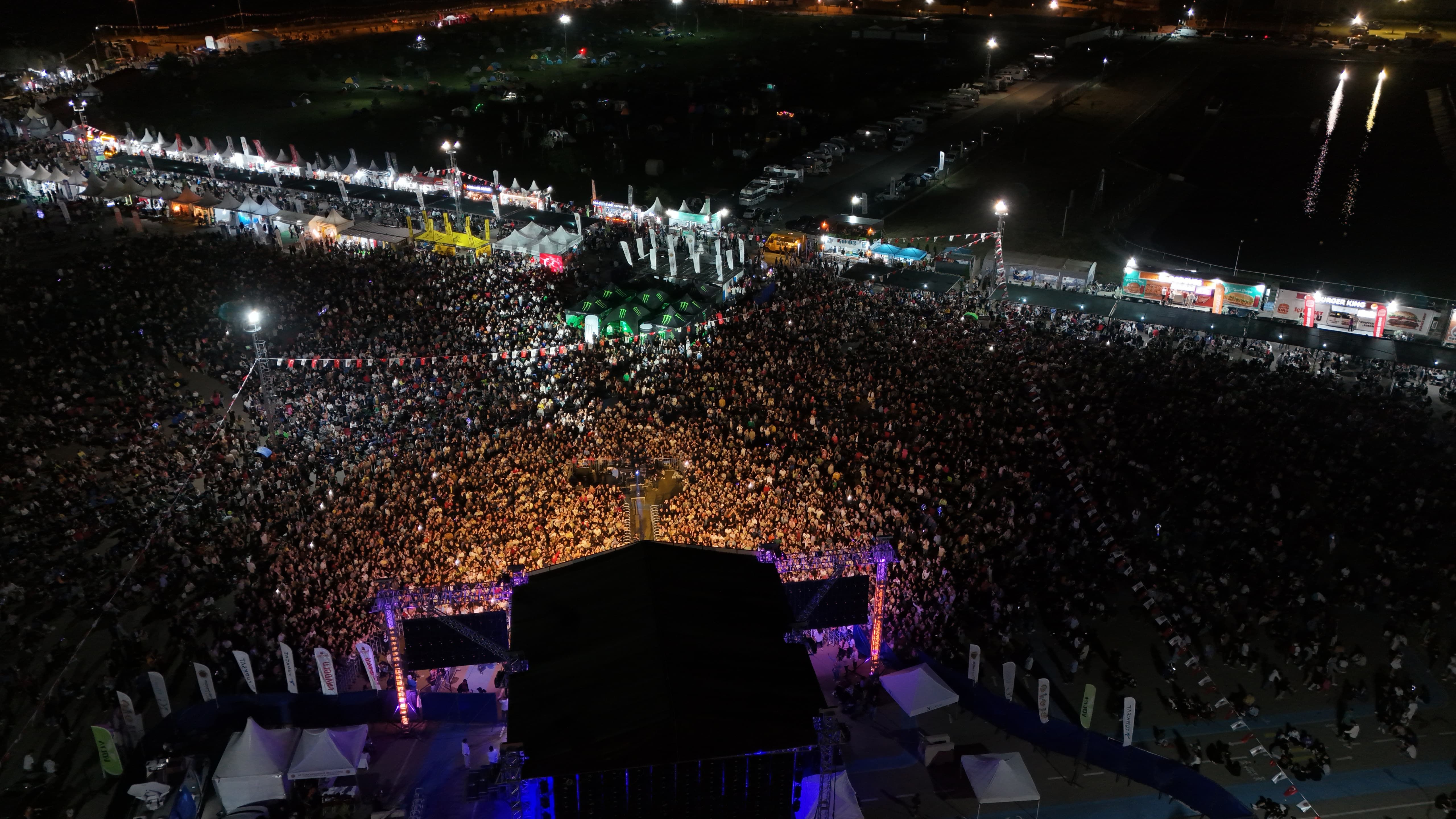 NG AFYON MOTOFEST’TE ŞEVVAL SAM VE DJ ASLI POLAT COŞKUSU