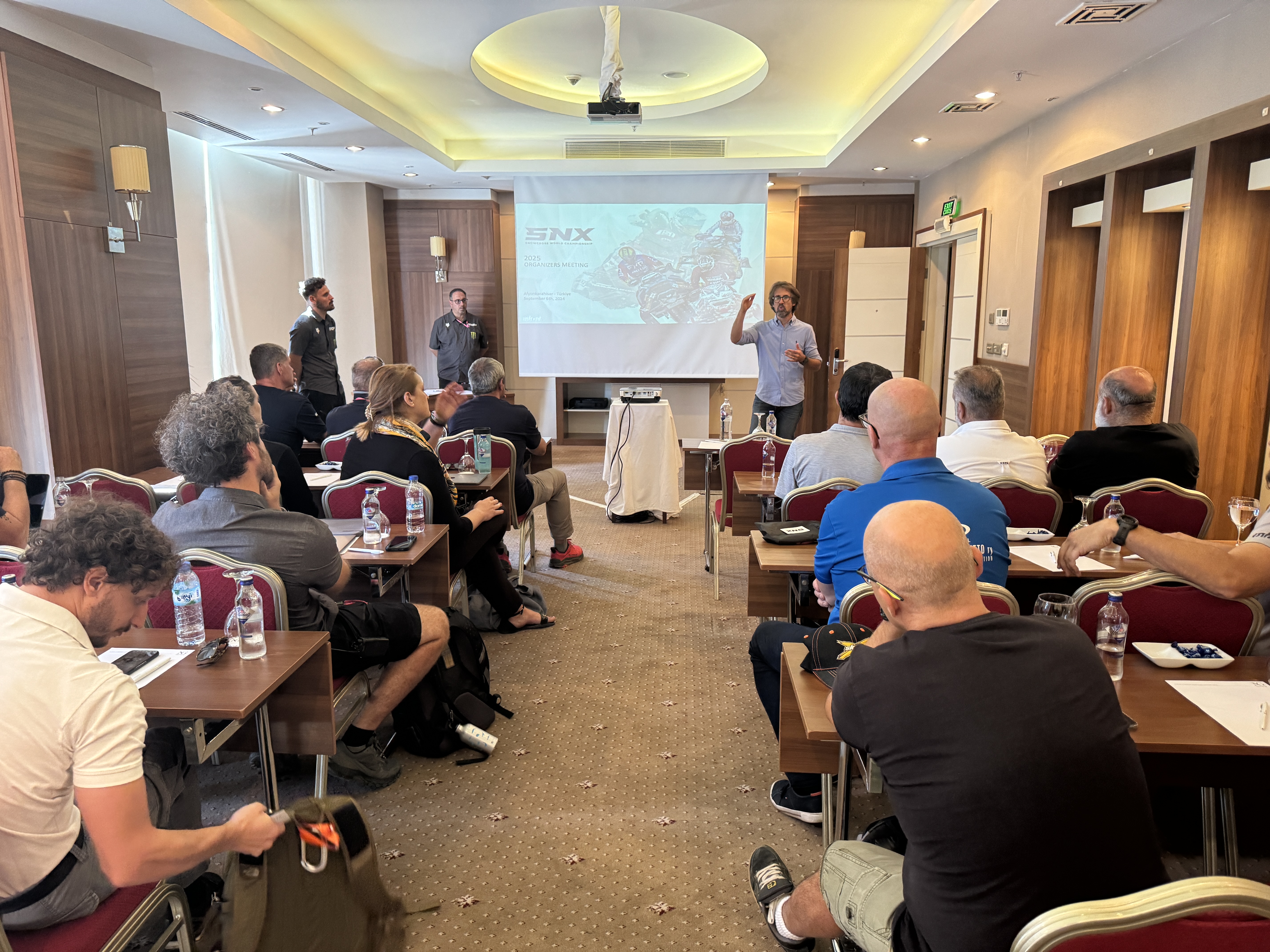 Afyonkarahisar'da Dünya Kar Motosikleti Şampiyonası Organizatörleri Toplantısı Yapıldı