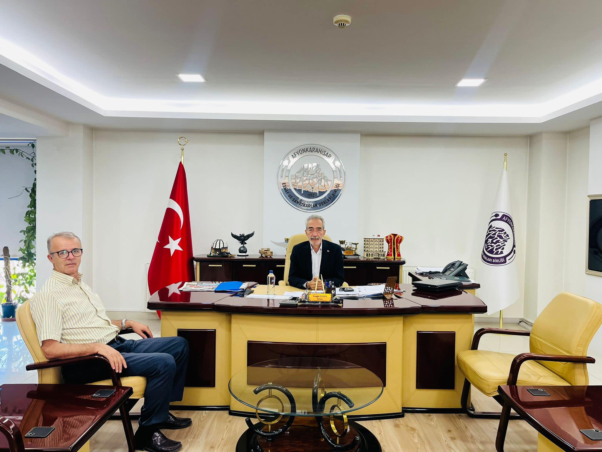 Komşu İlin Başkanı Aslan’dan Başkan Üstün’e Ziyaret