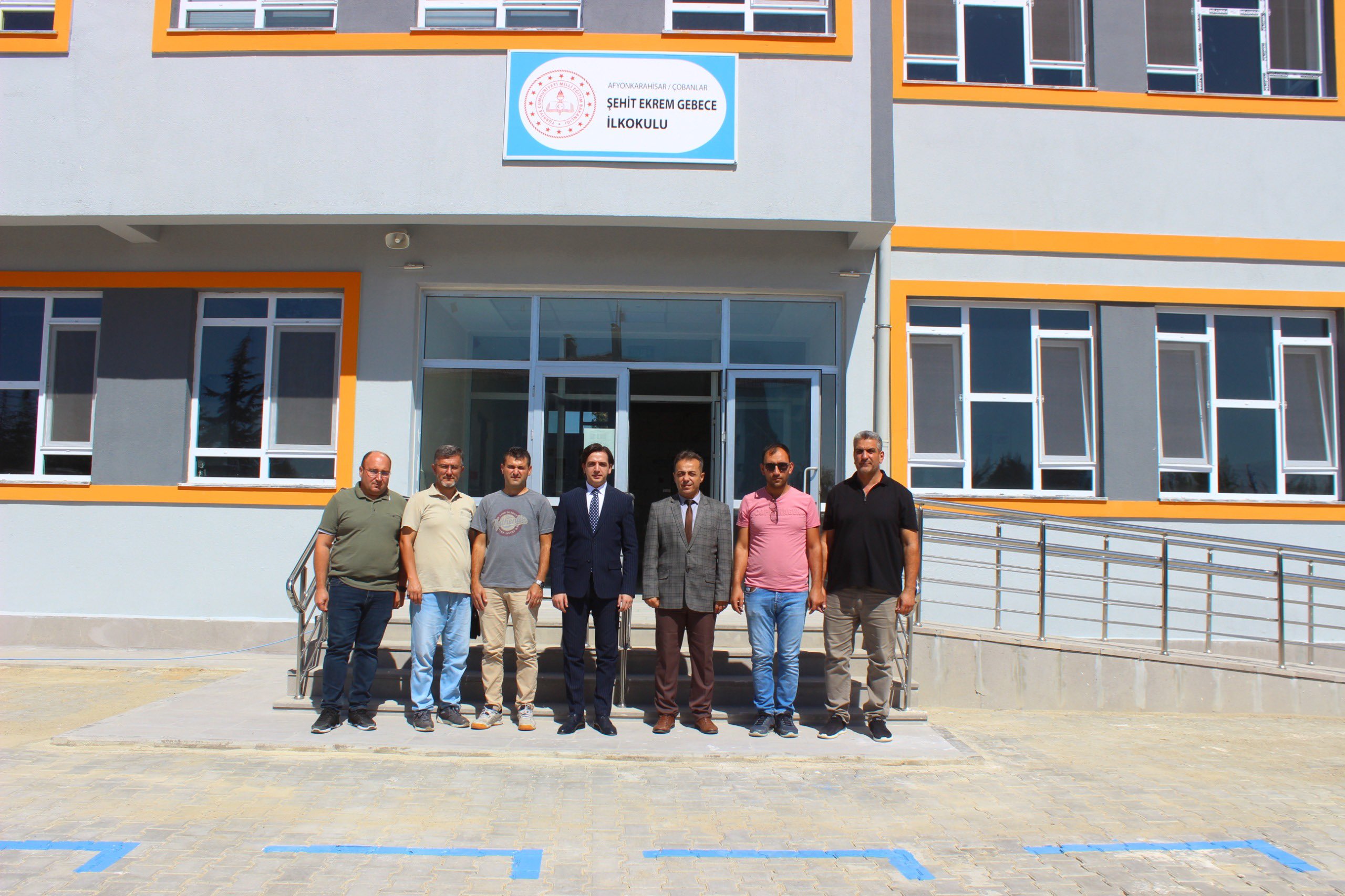 Çobanlar Kaymakamı ve İlçe Milli Eğitim Müdürü Okul İncelemelerinde Bulundu