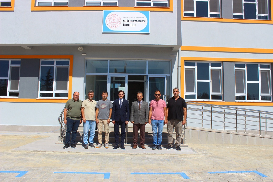 Çobanlar Kaymakamı ve İlçe Milli Eğitim Müdürü Okul İncelemelerinde Bulundu