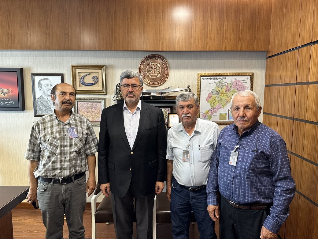 Özkaya, Sultandağı Yakasenek Köyü’nden Gelen Misafirlerini Ağırladı
