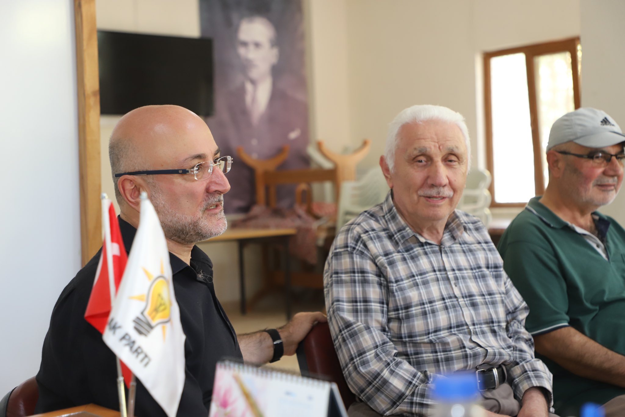 BAŞKAN  ŞAHİN'DEN  “YUMURTANIN  BAŞKENTİ  BAŞMAKÇI'DA  VERİMLİ  TOPLANTI”