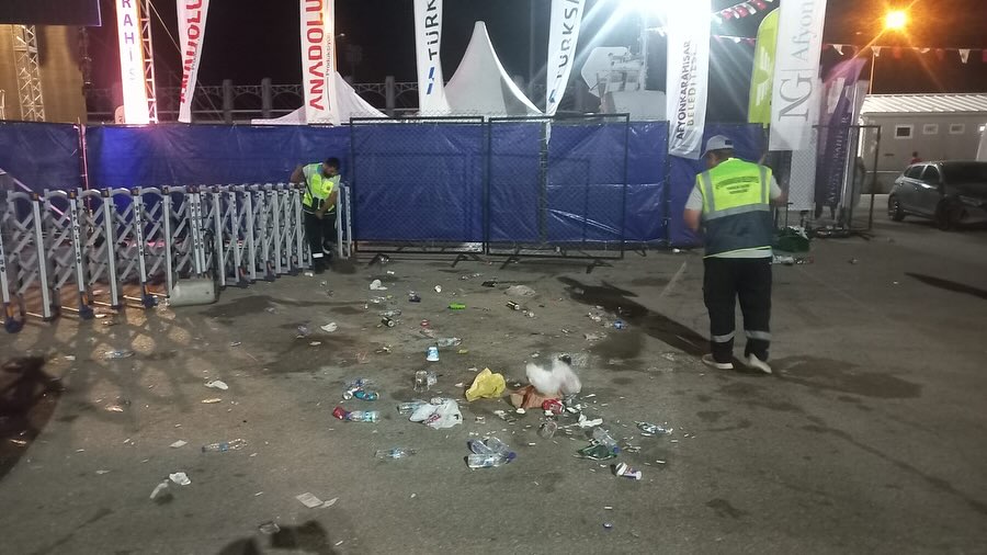 Afyonkarahisar Belediyesi Temizlik Görevlileri MXGP Alanında Mesaiye Devam Ediyor