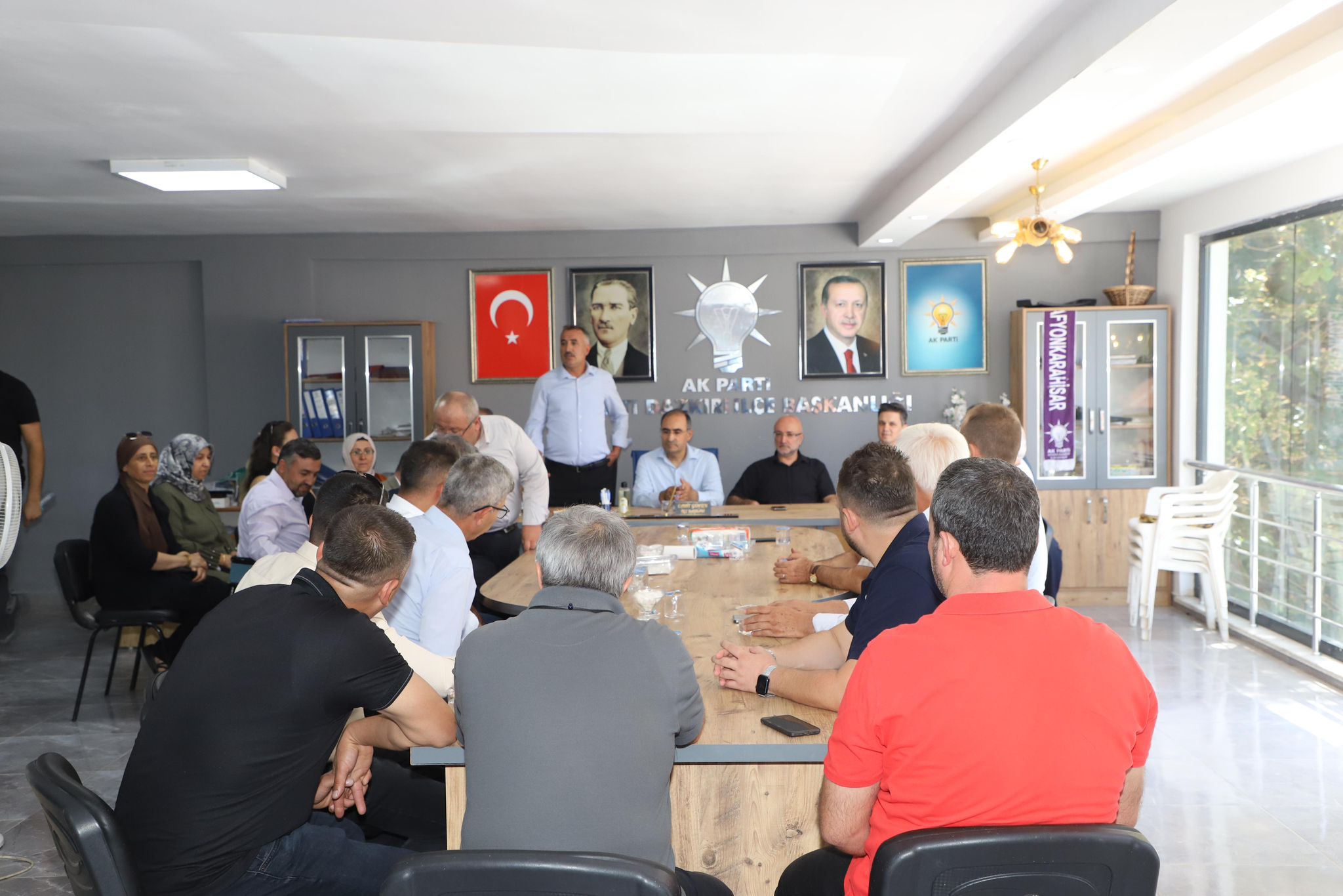 "İNSANLARA DOKUNABİLMEK, YARASI VARSA YARASINI SARABİLMEK İÇİN ÇALIŞIYORUZ"