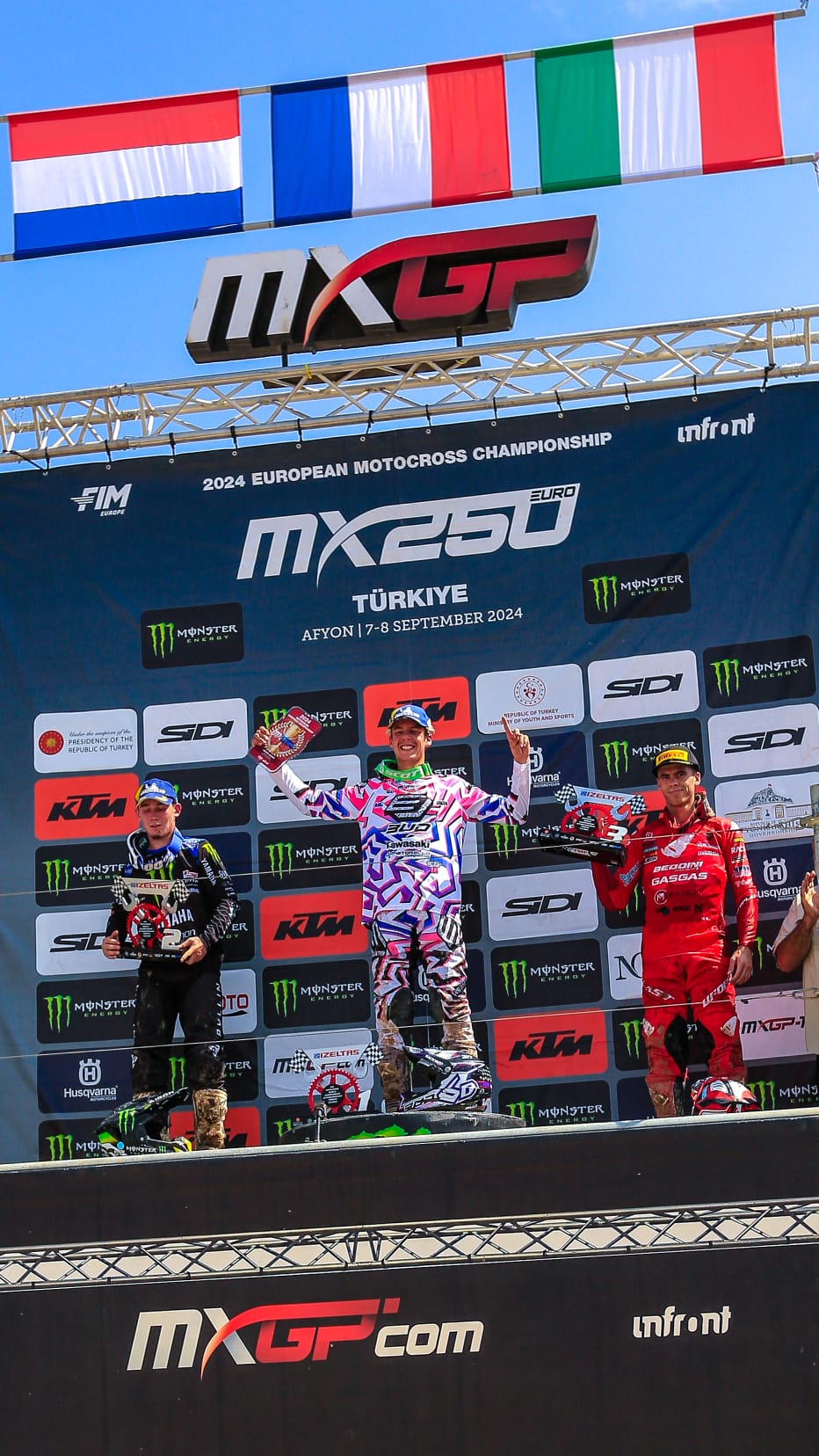 EMX250 TÜRKİYE'NİN KAZANANI FRANSIZ VALIN