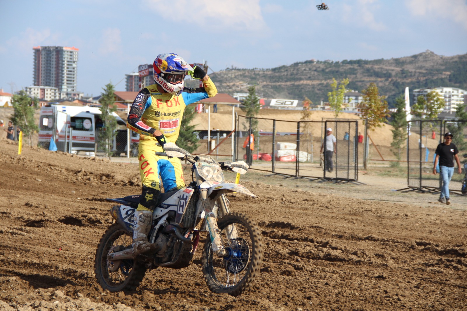 DÜNYA GENÇLER MOTOKROS ŞAMPİYONASI (MX2 TÜRKİYE) YARIŞINI LUCAS COENEN KAZANDI.