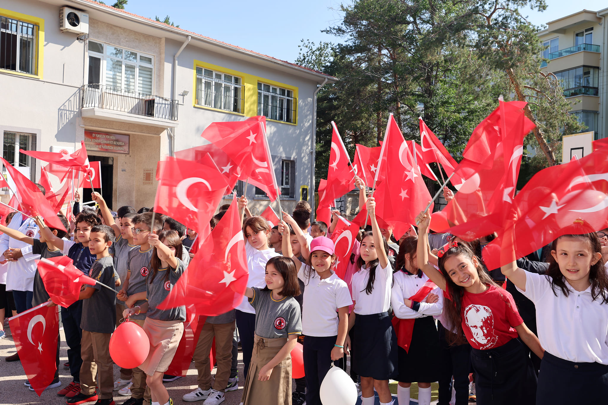 Kutlamaların Adresi Kocatepe İlkokulu Oldu