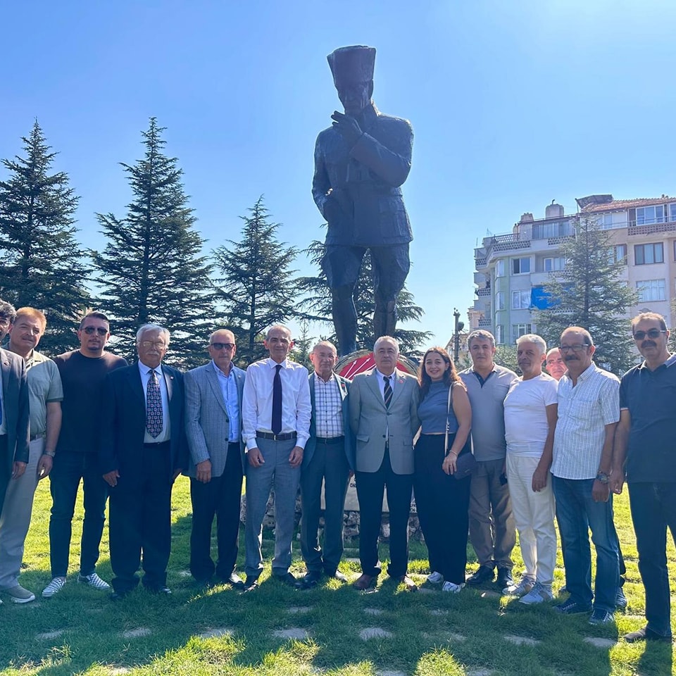 CHP'liler Kocatepe Anıtı Parkı'nda 101. Yılını Kutladı